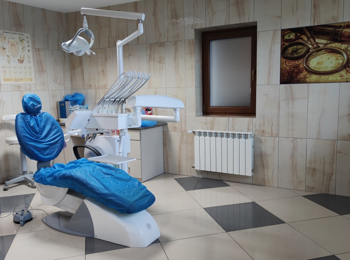 Stomatologia z pasją – gabinet dentystyczny Tomasza Domasika w Cięcinie