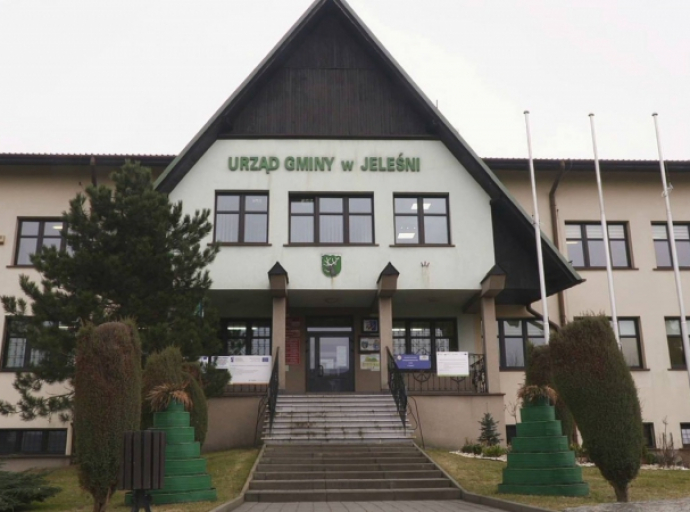 Urząd Gminy w Jeleśni zaprzestaje bezpośredniej obsługi interesantów